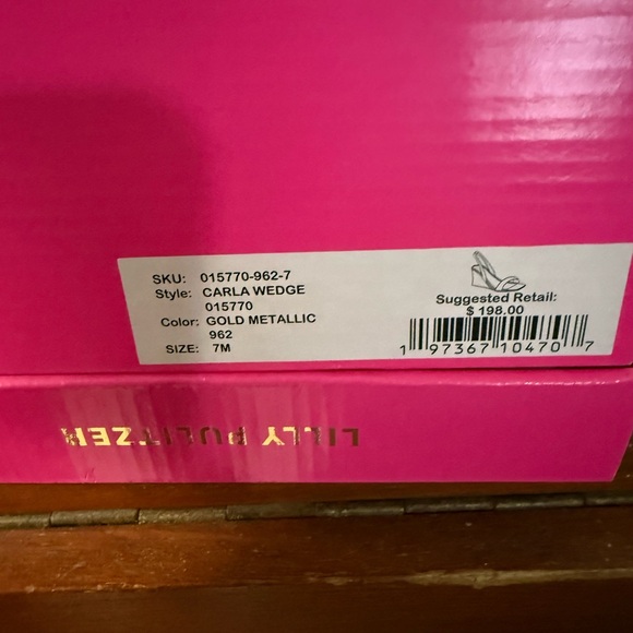 Lily Pulitzer Metallic Gold wedge - Picture 8 of 8